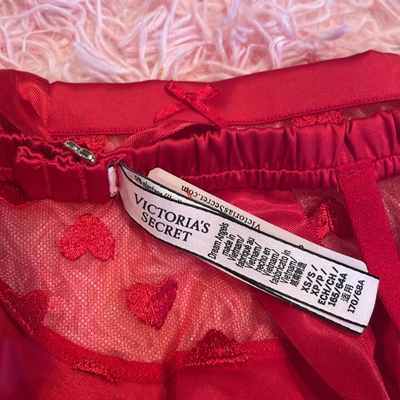 NWT Victoria’s Secret CS/SM red Valentines Day sheer heart lace garter - Picture 3 of 8